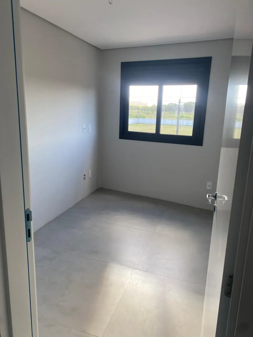 Imagem Casa com 03 quartos, sendo 01 suíte na Praia da Cal