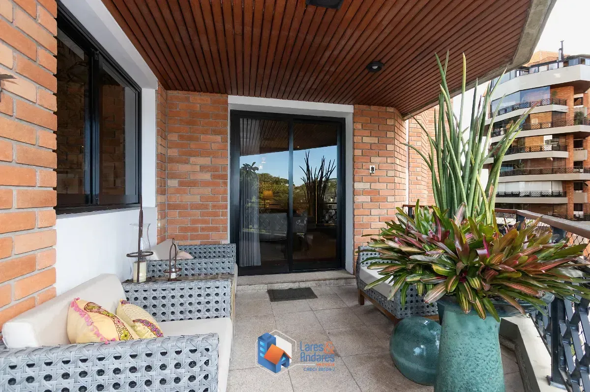 Imagem Apartamento para venda em Alto de Pinheiros com 4 quartos, sendo 4 suítes, 450m²