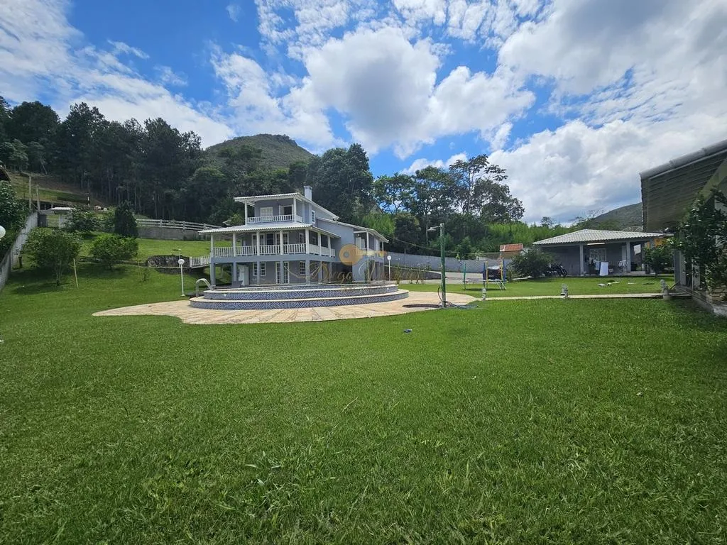 Imagem Casa em Condomínio para Venda em Teresópolis / RJ no bairro Green Valley