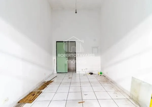 Imagem Loja comercial com 700m² - Galeria com 18 Lojas - Portas com 24 metros de frente, com bastante Visibilidade.