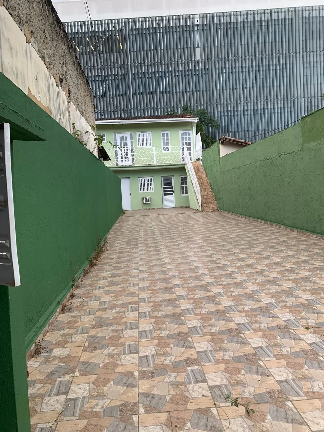 Foto do imóvel Casa à venda 2 Quartos, 2 Suites, 6 Vagas, 200M², Loteamento Residencial Andrade, Pindamonhangaba - SP