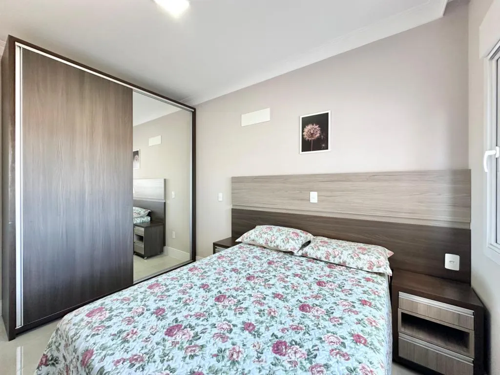 Imagem Apartamento 2 Dormitórios - Bairro Centro