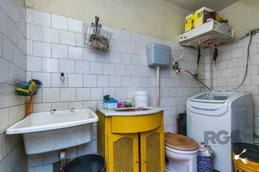 Imagem Casa para Venda - 240m², 3 dormitórios, sendo 1 suites, 3 vagas - Cristal