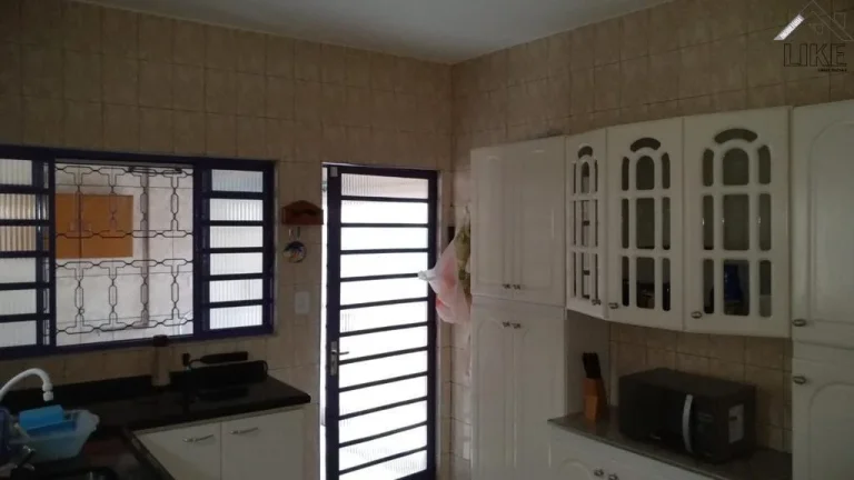 Imagem Prédio Comercial com Casa à Venda no Jardim das Indústrias - São José dos Campos