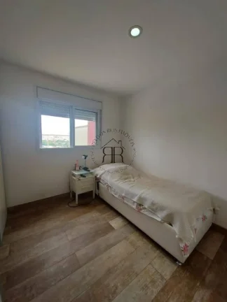 Imagem Seja bem-vindo ao seu novo lar! Este lindo apartamento de 1 quarto, 1 sala, 1 banheiro, com 2 vagas ...