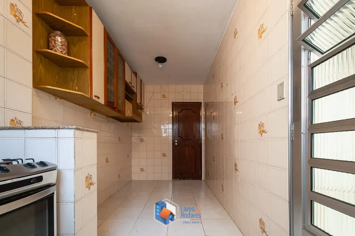 Imagem Sobrado para venda em Perdizes com 2 quartos, sendo 1 suíte, 195m²