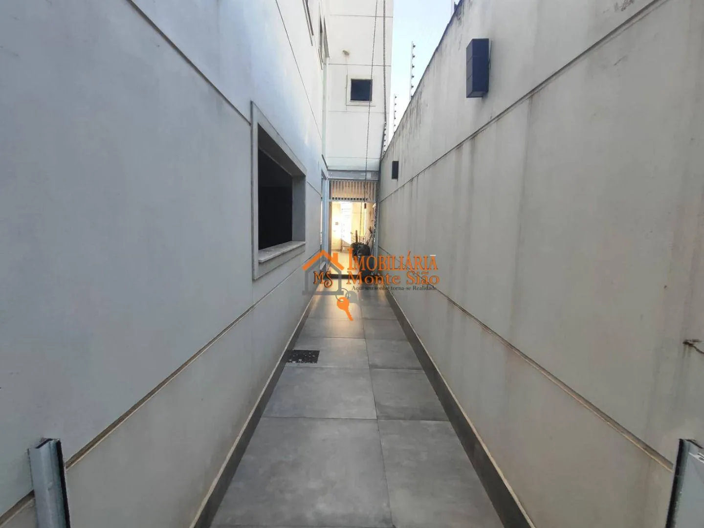 Imagem Sobrado com 4 dormitórios à venda, 450 m² por R$ 1.616.000,00 - Residencial e Comercial Guarulhos - Guarulhos/SP