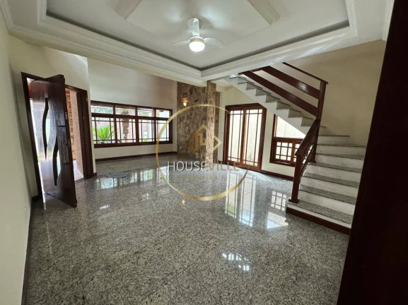 Imagem Casa 4 dormitórios ( 2 suítes) com edícula em Caçapava.