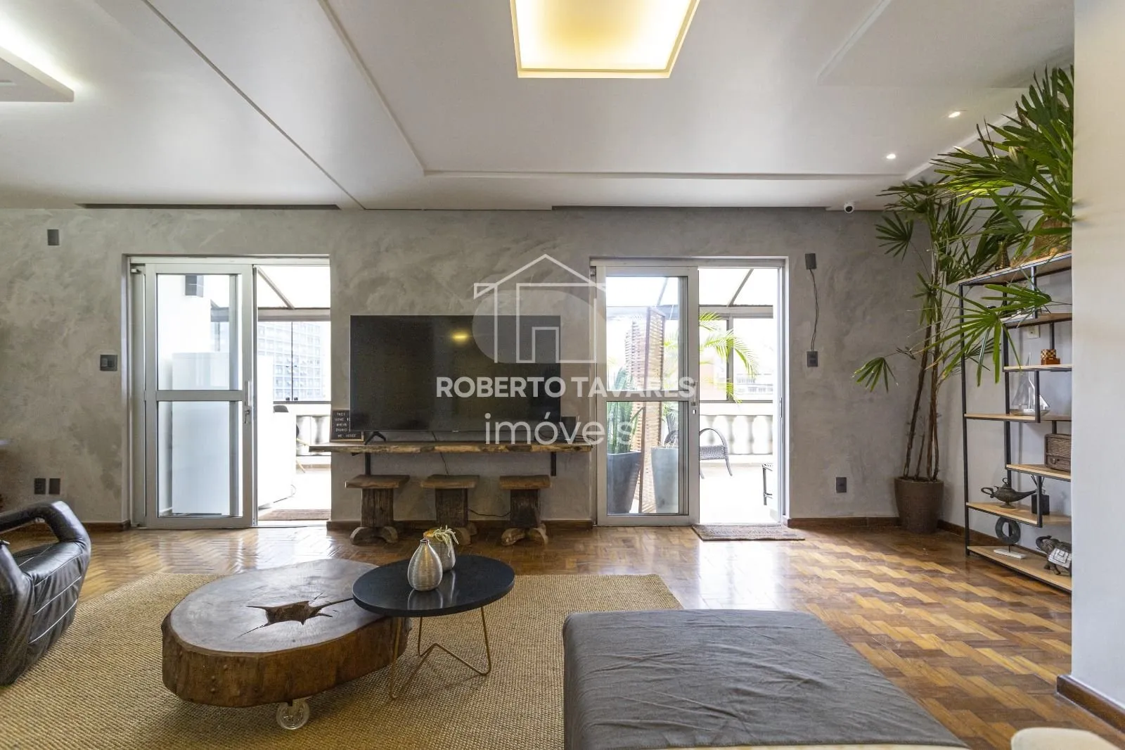 Imagem Cobertura de 4 quartos, 330m² no bairro Bela Vista, em São Paulo