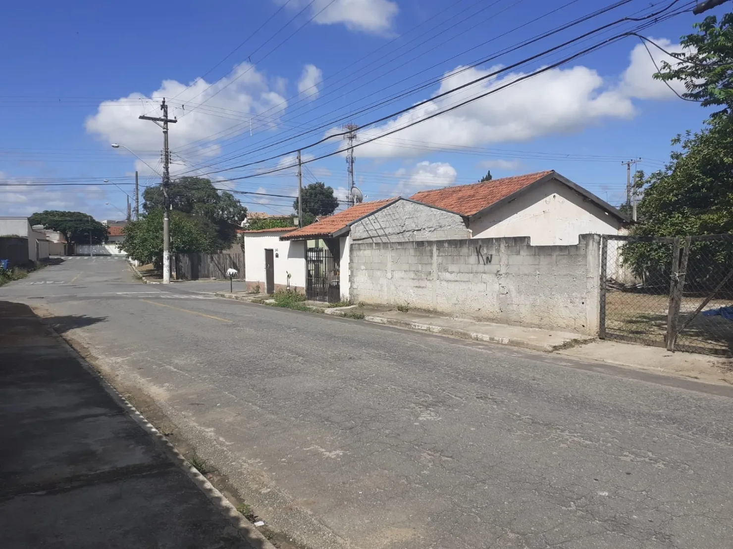 Imagem Terreno à venda 150M², Moreira César, Pindamonhangaba - SP