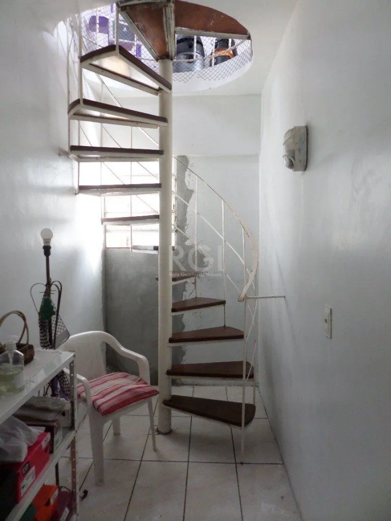 Imagem Casa para Venda - 153m², 5 dormitórios, sendo 3 suites, 4 vagas - Jardim Itu Sabará