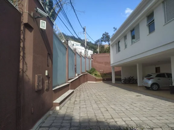 Imagem Casa com 5 Quartos e 6 banheiros!!!!