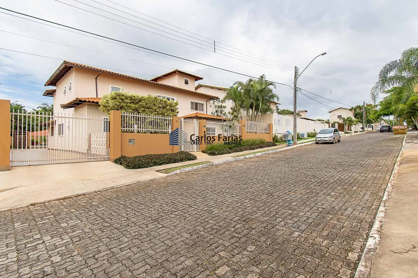 Imagem Casa em Condomínio para Venda em Brasília, Setor Habitacional Jardim Botânico, 4 dormitórios, 4 suítes, 6 banheiros, 4 vagas
