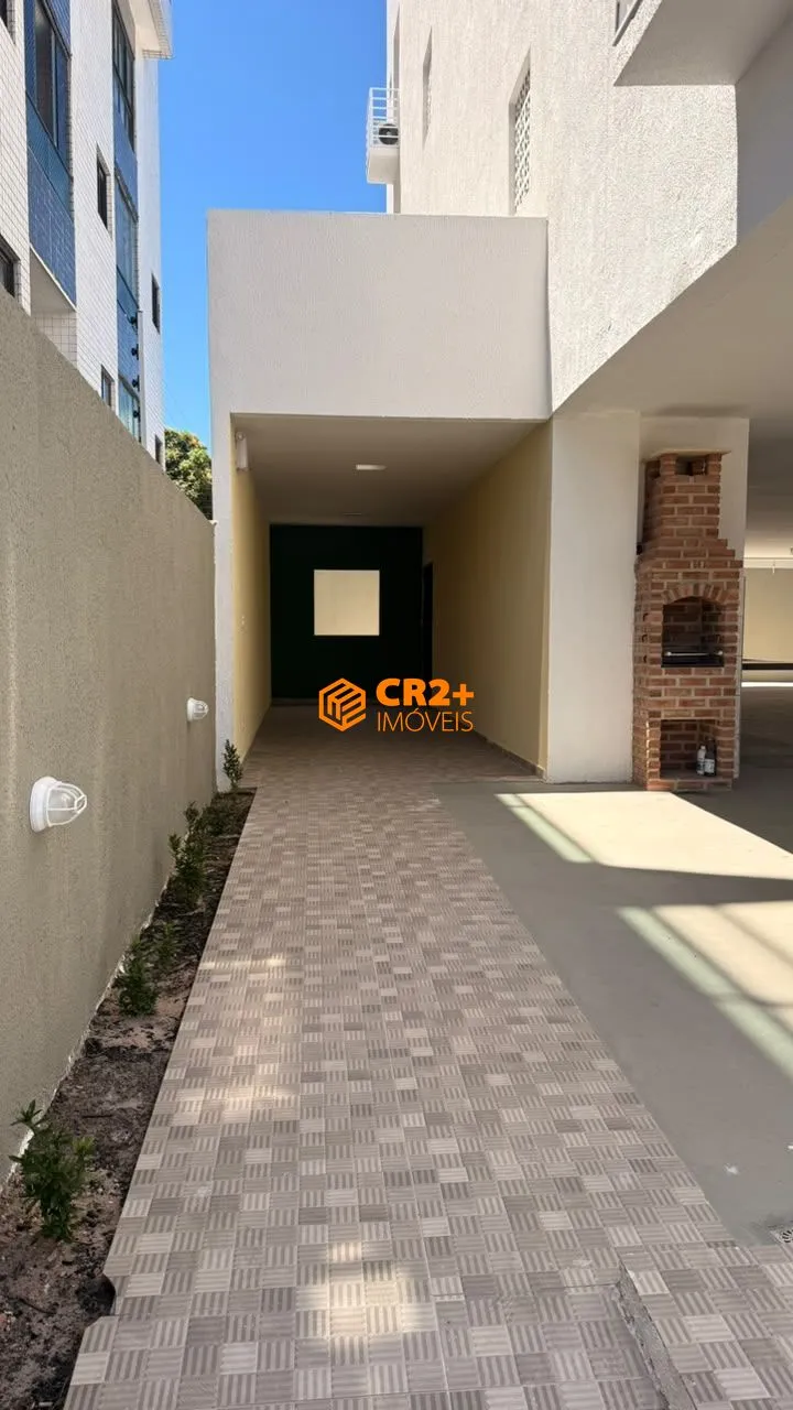 Imagem Vendo Apartamento á poucos metros do Mar, 2 quartos, 1 suíte, em Bairro Novo