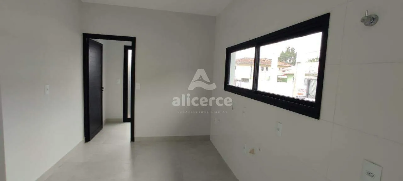 Imagem Casa à venda com 3 Quartos, 1 Suíte e 94,00m² em Ipiranga - São José/SC