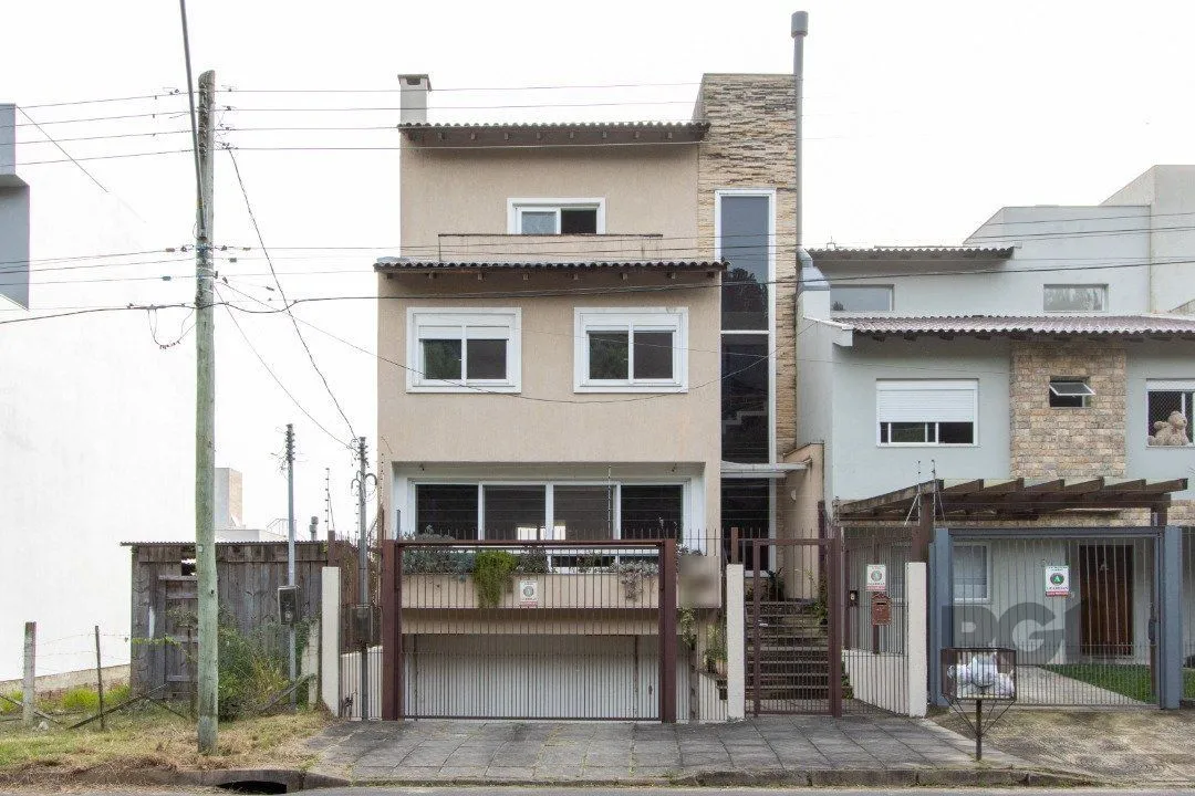 Imagem Casa à Venda no Guarujá - Porto Alegre