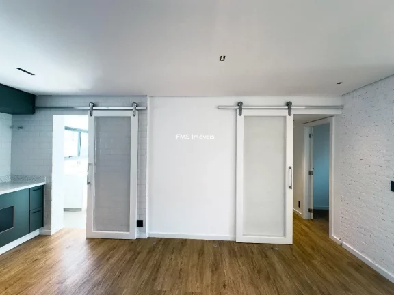 Imagem Vende-se Cobertura na Vila Andrade, com 3 Quartos sendo 1 Suíte, 4 Banheiros, 3 Vagas.