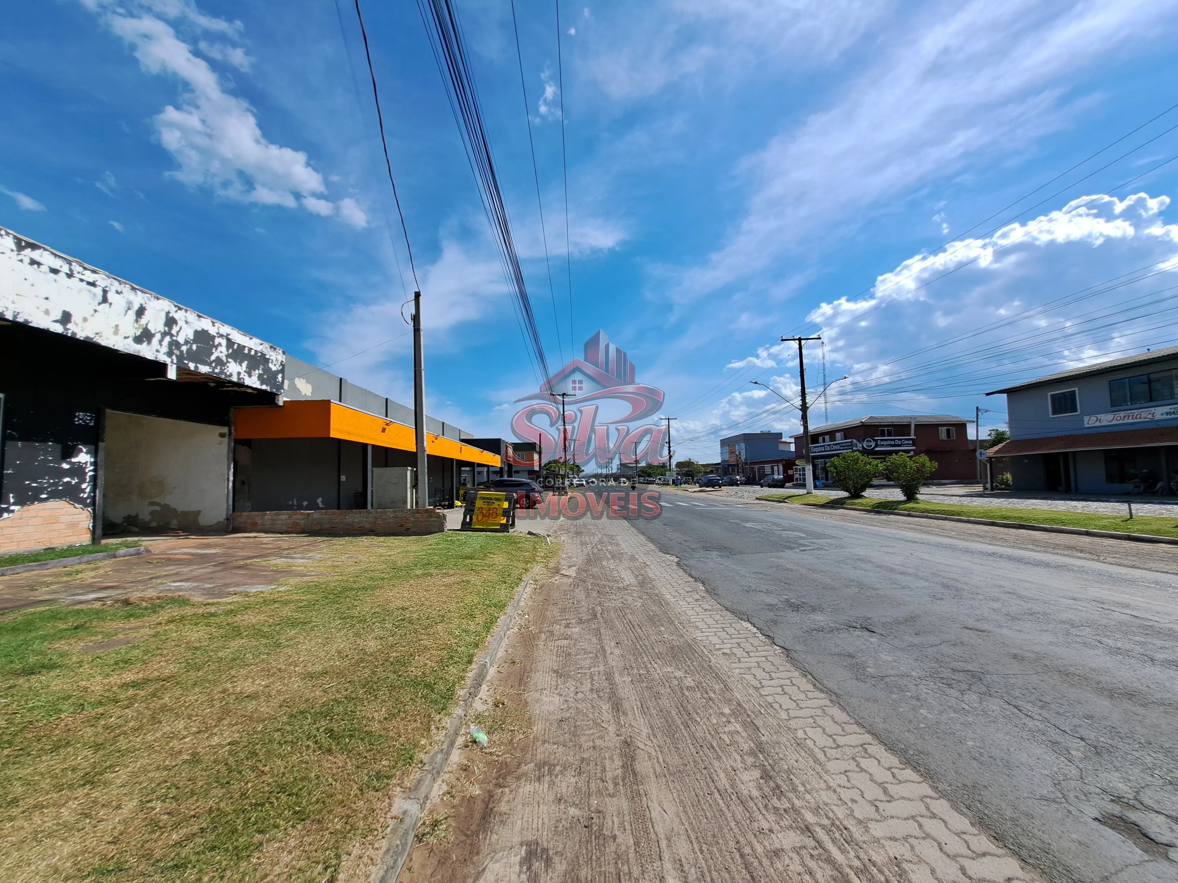 Imagem Prédio comercial na avenida principal de Imbé, Mariluz