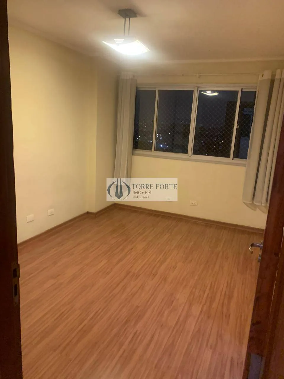 Imagem Lindo Apartamento com 1 dormitório, sendo 1 suíte, 1vaga, Vila Mariana