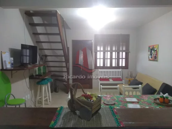 Imagem Casa Duplex Decorada Peró c/ 2 Qtos.