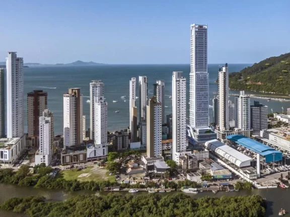 Imagem Apartamento Quadra Mar para Venda em Balneário Camboriú, CENTRO, 4 dormitórios, 4 suítes, 6 banheiros, 4 vagas