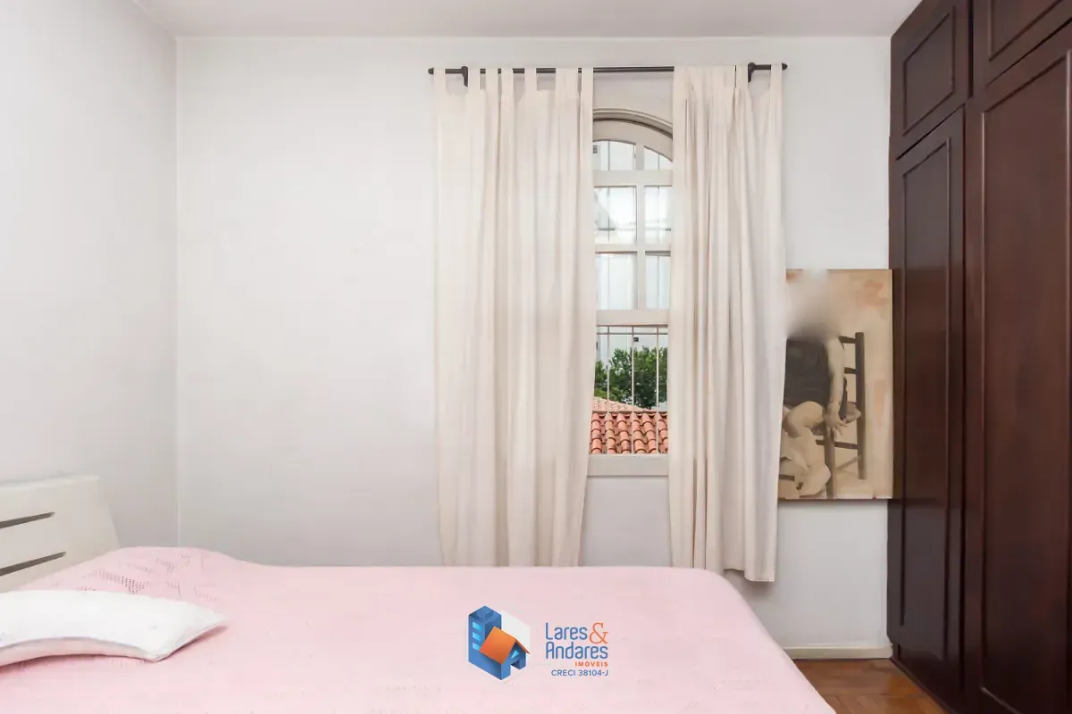 Imagem Sobrado para venda em Vila Firmiano Pinto com 3 quartos, sendo 1 suíte, 132m²
