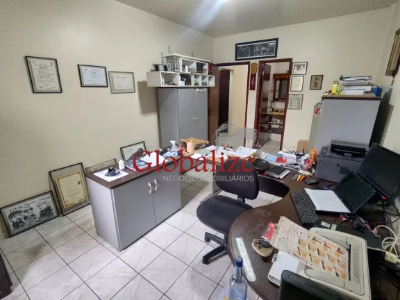 Imagem Casa Duplex com 4 suítes e uma delas com hidro-massagem, Piscina, Churrasqueira, Salão de Festas no Campo Grande em Santos (SP) por R$.1.500.000,00 !