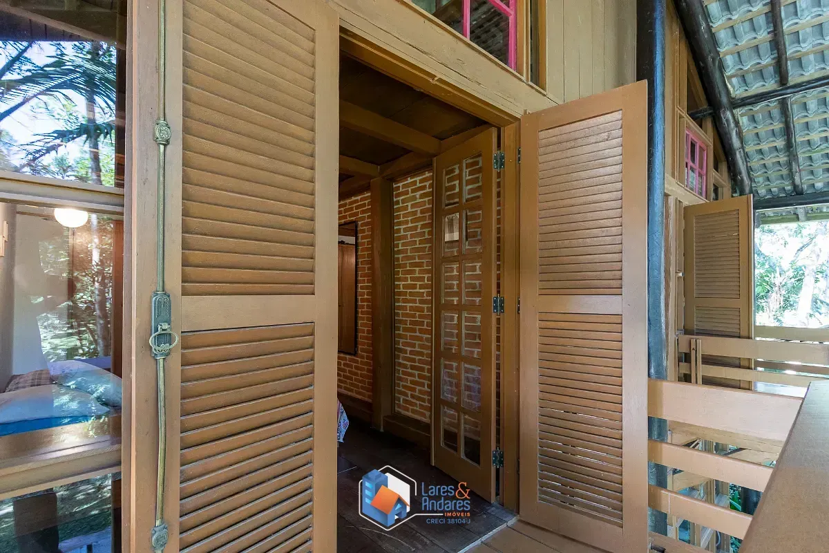 Imagem Casa comercial para venda em Parelheiros, 357m²