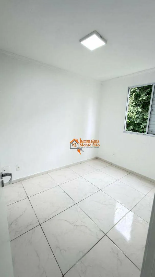 Imagem Apartamento com 2 dormitórios à venda, 38 m² por R$ 249.000,00 - São João - Guarulhos/SP