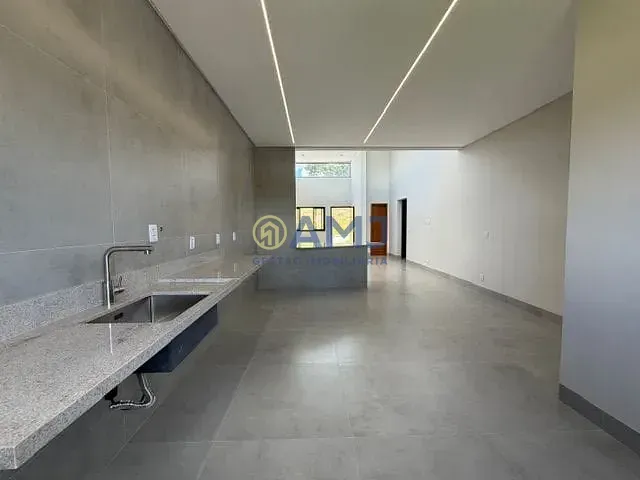 Imagem CASA TÉRREA À VENDA | COND. VALE VERDE