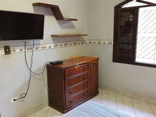 Imagem Sobrado com 3 dormitórios à venda, 300 m² por R$ 960.000,00 - Parque Continental II - Guarulhos/SP