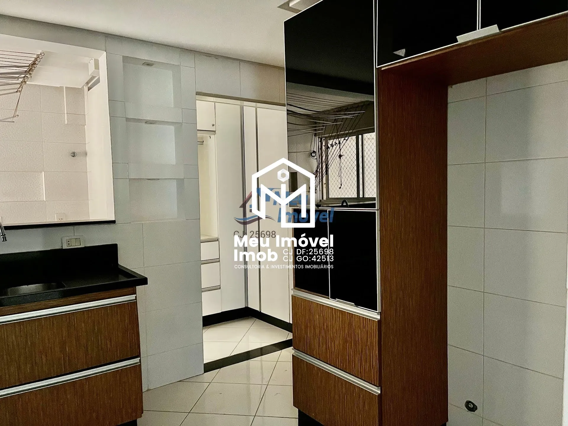 Imagem Rua 21 Ed. Le Grand Valle 3 Quartos 1 Suíte 1 Vaga 119m² Reformado Armários FGTS