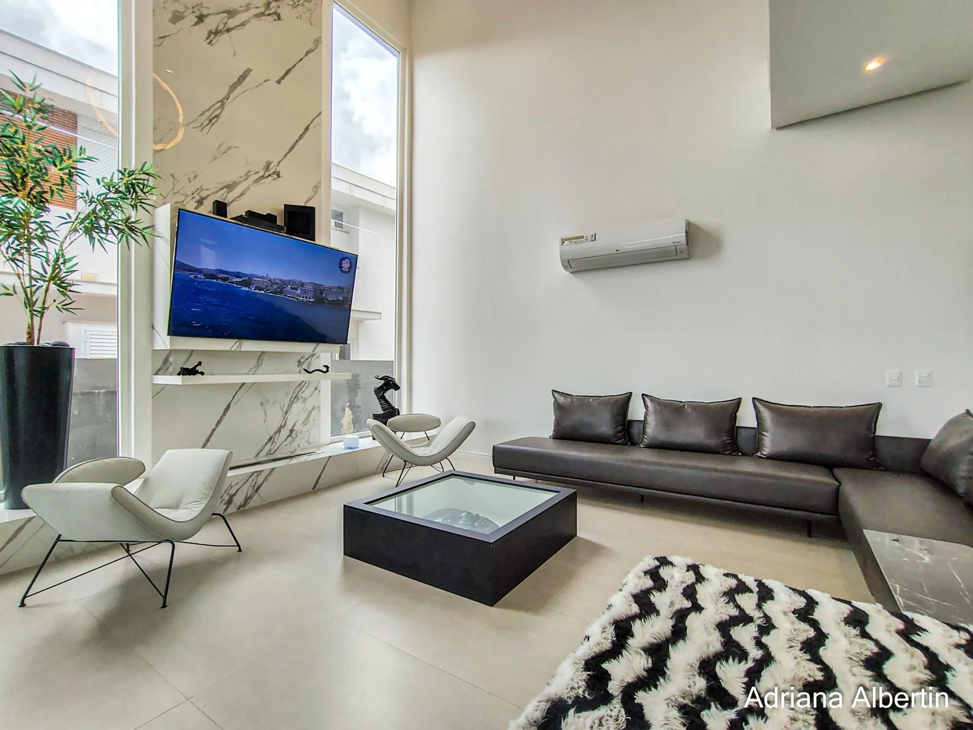 Imagem Casa em Condomínio Toscana - Alphaville - Porteira Fechada!!!