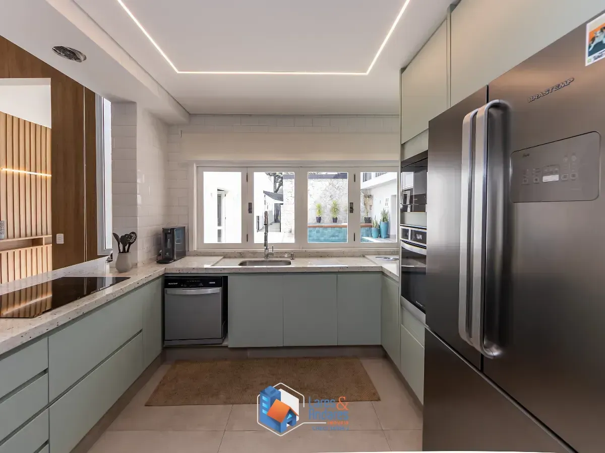 Imagem Casa para venda em Planalto Paulista com 4 quartos, sendo 2 suítes, 319m²