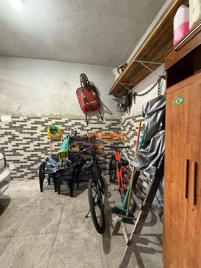 Imagem Sobrado com 3 dormitórios à venda, 253 m² por R$ 650.000,00 - Vila Rio de Janeiro - Guarulhos/SP