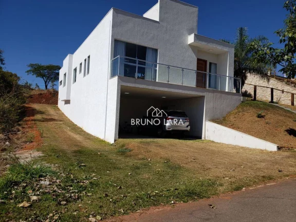 Imagem Casa á venda em Mario Campos no Condomínio Serra dos Bandeirantes - Mário Campos/MG