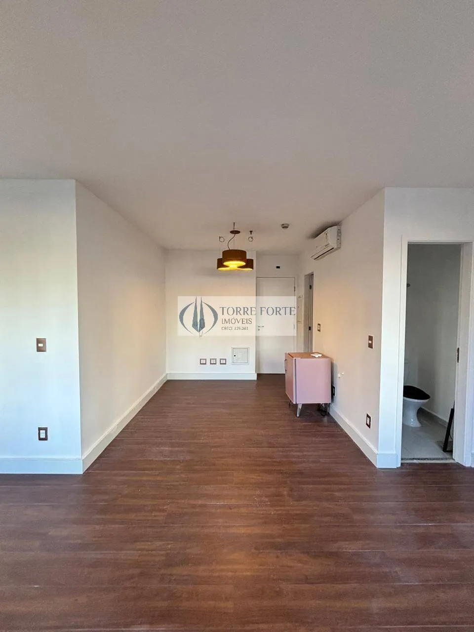 Imagem Ótima sala comercial com 32 m², 2 banheiros, 1 vaga de garagem na Perdizes.