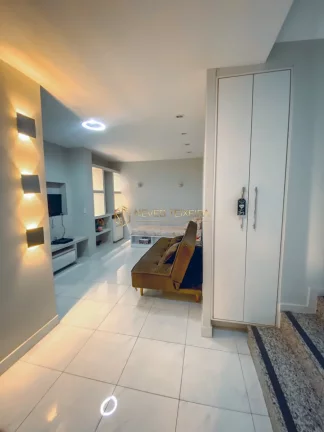 Imagem Apartamento Reformado!!! Com Projeto De Iluminação e Escritório!!! Garagem Coberta!!!