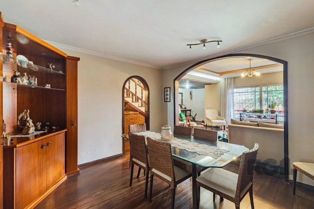 Imagem Casa de 3 dormitórios, no bairro Espírito Santo