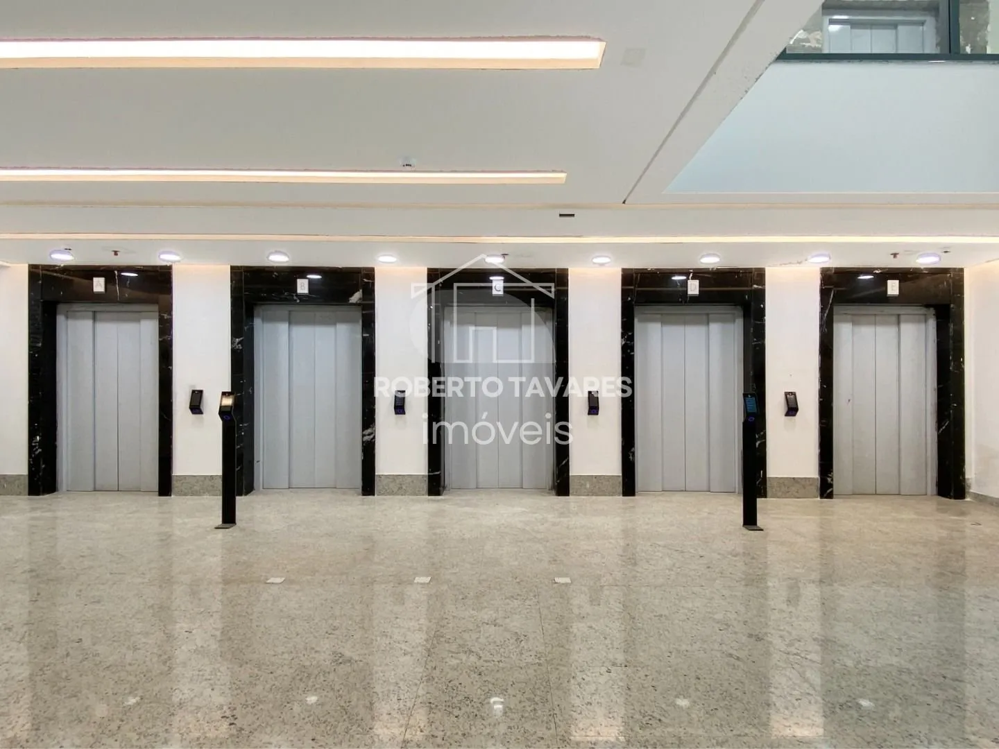 Imagem Prédio Inteiro de 10640m² no bairro Liberdade, em São Paulo