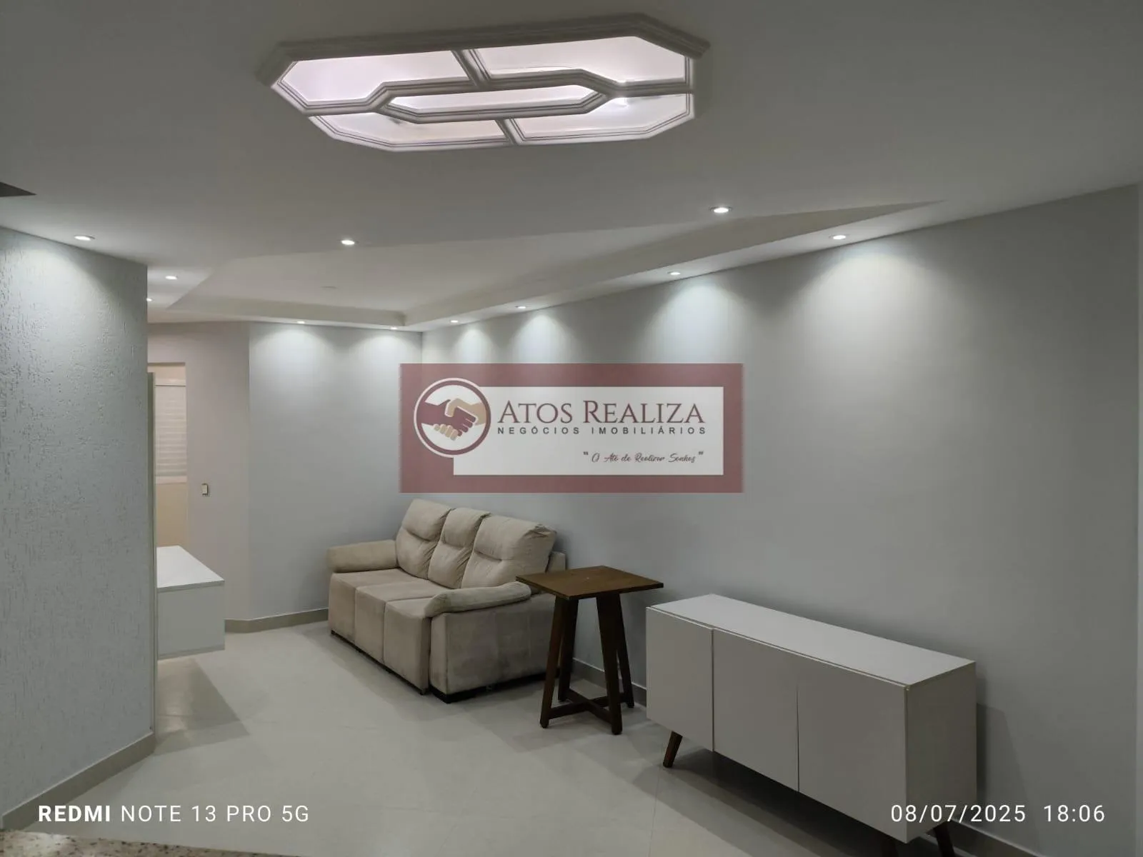 Imagem Vendo Apartamento de 3 Dormitórios,1 vaga de garagem em Interlagos SP, 60m², R$440 Mil, SUPER oportunidade.