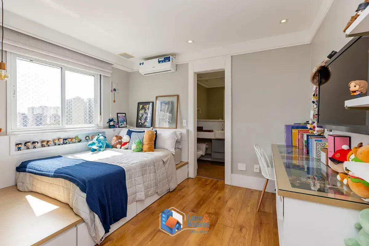 Imagem Duplex para venda em Vila Suzana com 3 quartos, sendo 3 suítes, 287m²