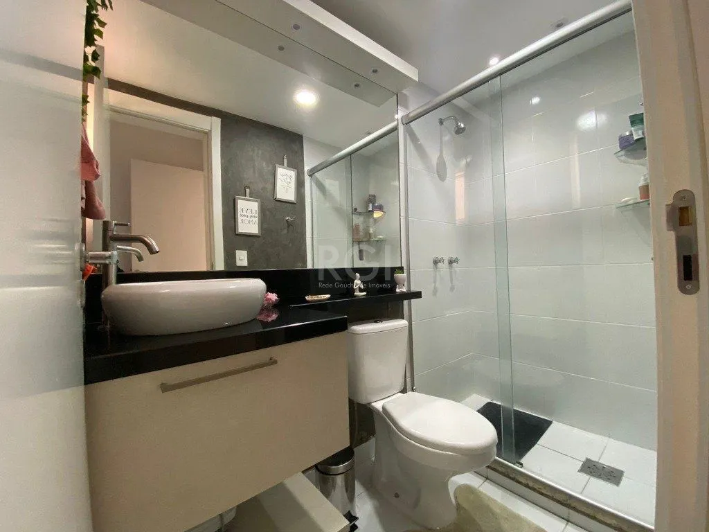 Imagem Apartamento para Venda - 65m², 2 dormitórios, sendo 1 suites, 1 vaga - Humaitá