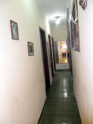Imagem CASA EM DOIS LOTES - LADO LINHA - PISCINA
