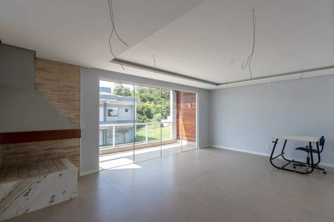 Imagem Casa Condominio para Venda - 219m², 3 dormitórios, sendo 1 suites, 2 vagas - Vila Nova