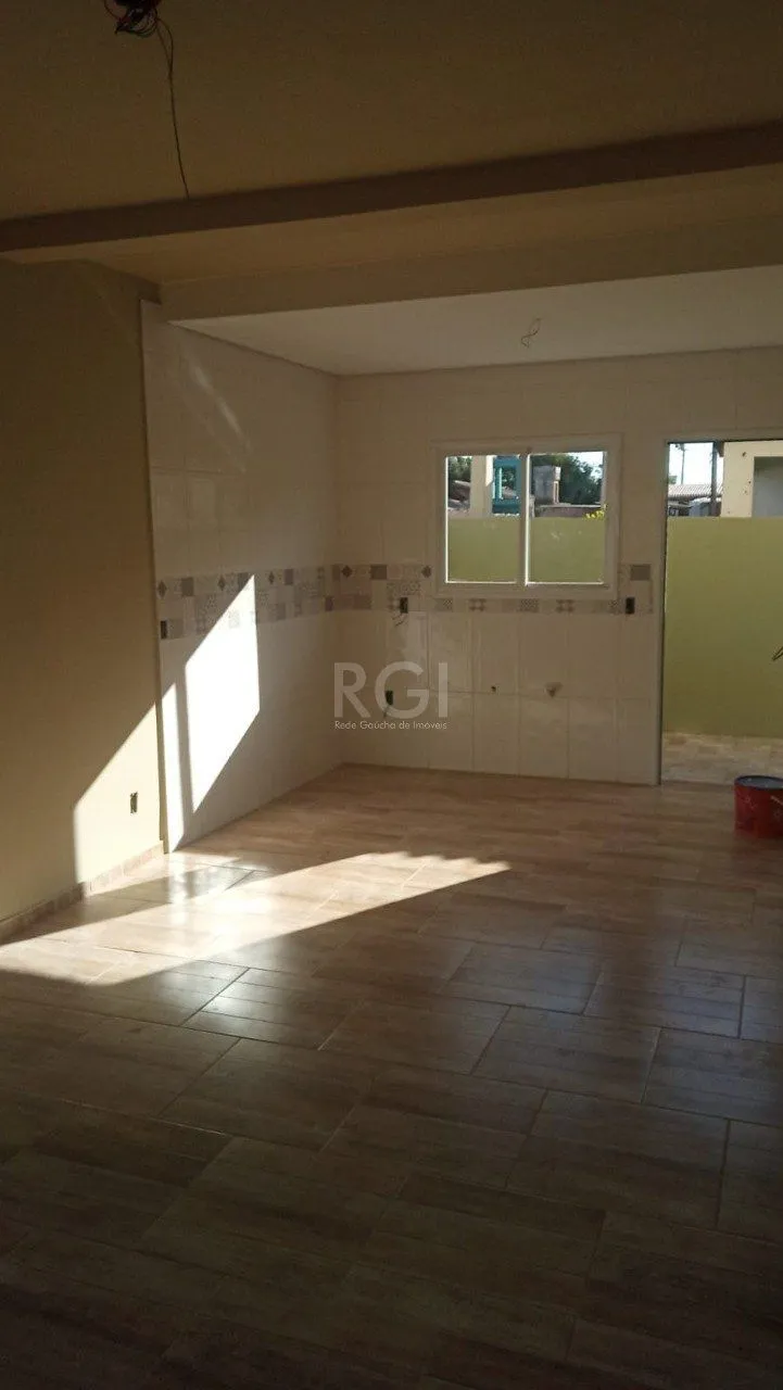 Imagem Sobrado 2 dormitórios, vaga de garagem, Bairro Passos dos Ferreiros
