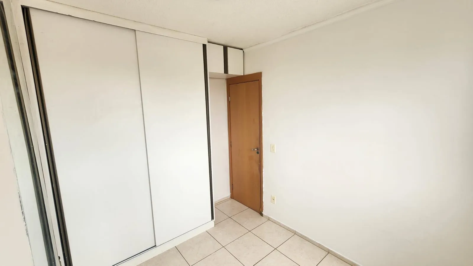 Imagem Apartamento com 2 quartos, Condomínio Chácara dos Pinheiros