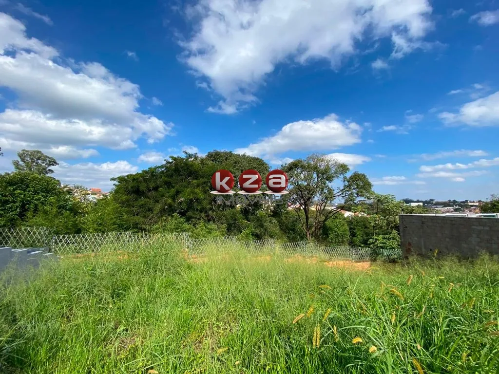 Imagem Terreno à Venda em Valinhos-SP Condomínio Bosque dos Cambarás 330m² de Área
