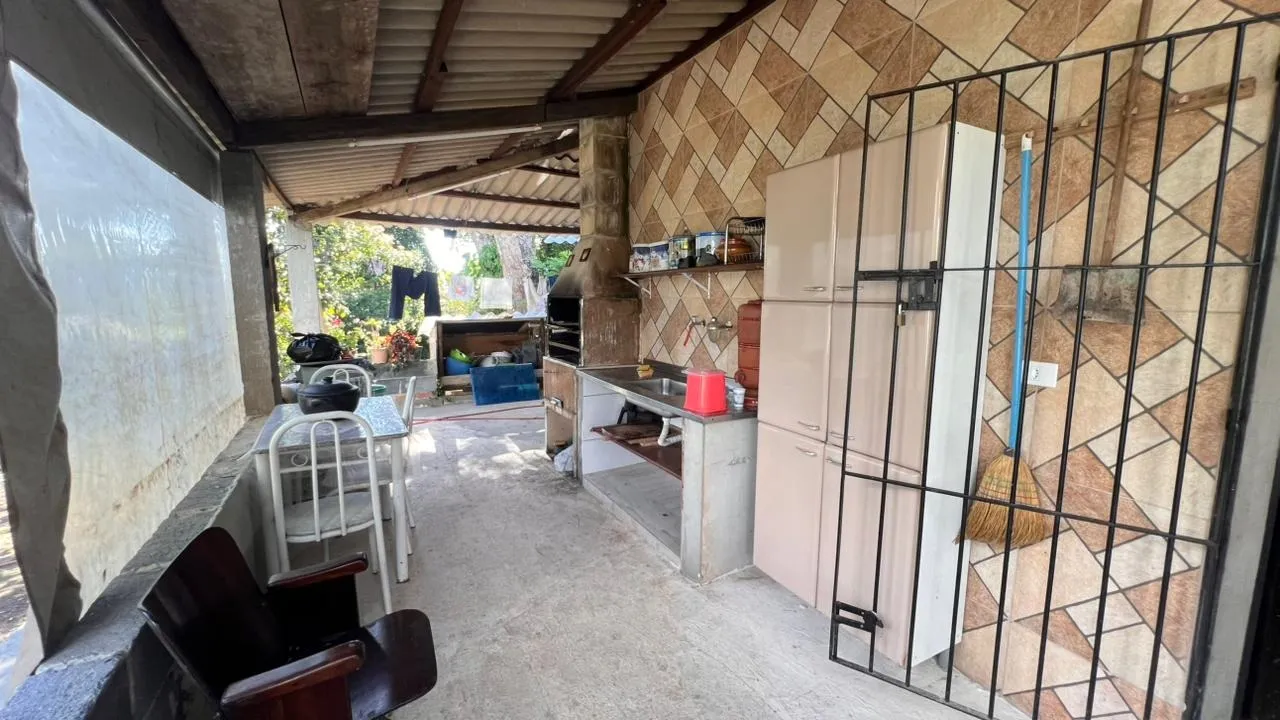 Imagem Casa térrea avarandada porteira fechada em terreno de 980 m² à 500mts da Represa de Itupararanga