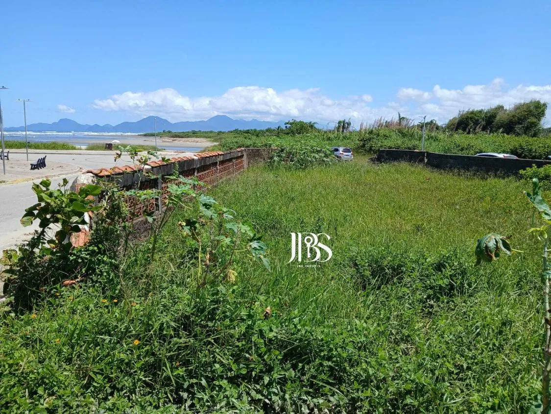 Imagem TERRENO FRENTE AO MAR COM 463,00m² BAIRRO GAIVOTAS
